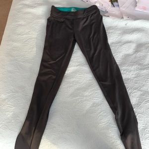 Leggings- willing to comprise on the price